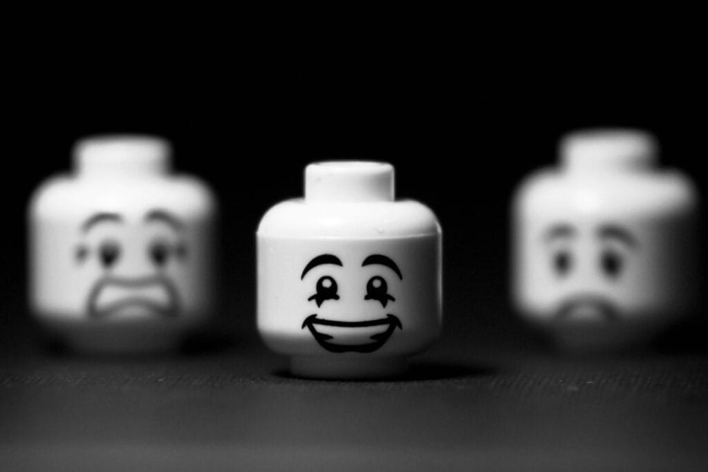 lego heads_ internal communication